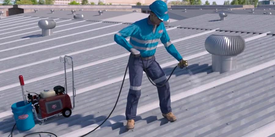 Proveedor de impermeabilizantes para reducir el calor en un techado de lámina industrial